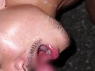 asiatiche, allaperto, pubblici, pompini, eruzioni-di-sperma, gay, giapponesi, sesso-di-gruppo, trio, sperma-sulla-faccia