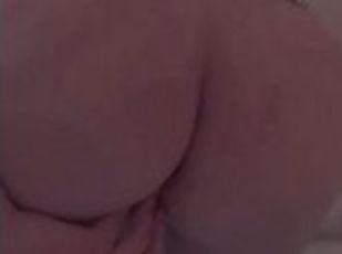 baignade, vieux, amateur, milf, jouet, jeune-18, chevauchement, gode, plus-agée, douche