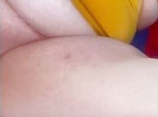 cul, grosse, masturbation, orgasme, enceintes, chatte-pussy, amateur, jouet, belle-femme-ronde, tatouage