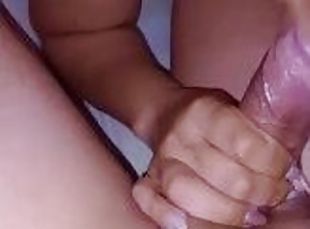 tetas-grandes, masturbación, amateur, mamada, chorro-de-corrida, polla-enorme, paja, fantasía, morena, realidad