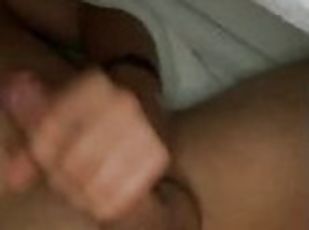 amateur, énorme-bite, gay, branlette, jeune-18, solo, rasé, minet, bite