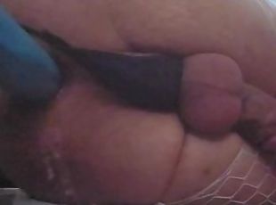 Femboy cums from 8in dildo