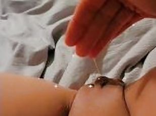 chatte-pussy, amateur, doigtage, solo, humide, tatouage, petits-seins