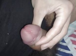 pisser, public, énorme-bite, gay, branlette, bdsm, pieds, solo, musclé, ours