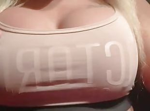 gros-nichons, amateur, blonde, fétiche, solo, femme-dominatrice, taquinerie