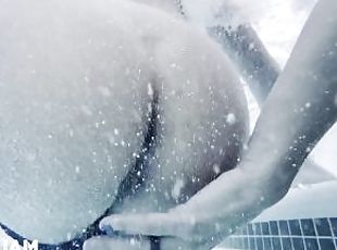 Flashing at a public pool underwater