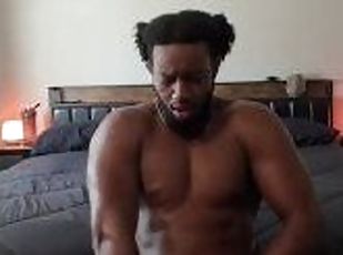 masturbation, amateur, ejaculation-sur-le-corps, ébène, énorme-bite, gay, branlette, black, solo, réalité