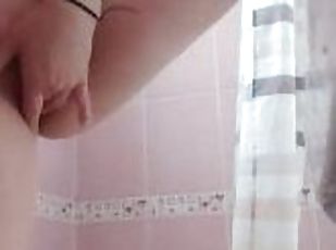 imbaiere, tate-mari, masturbare-masturbation, pasarica, amatori, matura, cu-degetelul, blonda, dus, solo